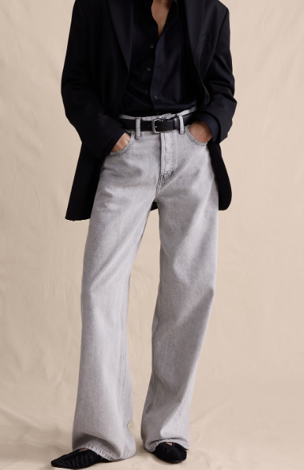 Mid-Rise Baggy-Straight Lightweight Jean